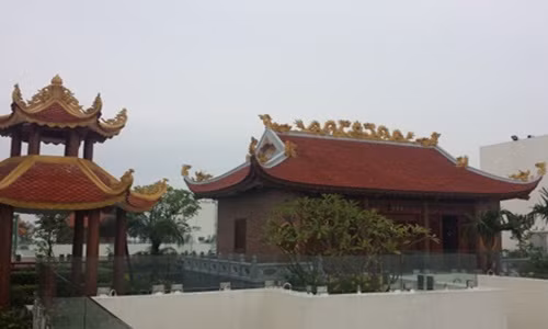 Nhung doanh nghiep bao tay xay den chua tren noc nha-Hinh-2