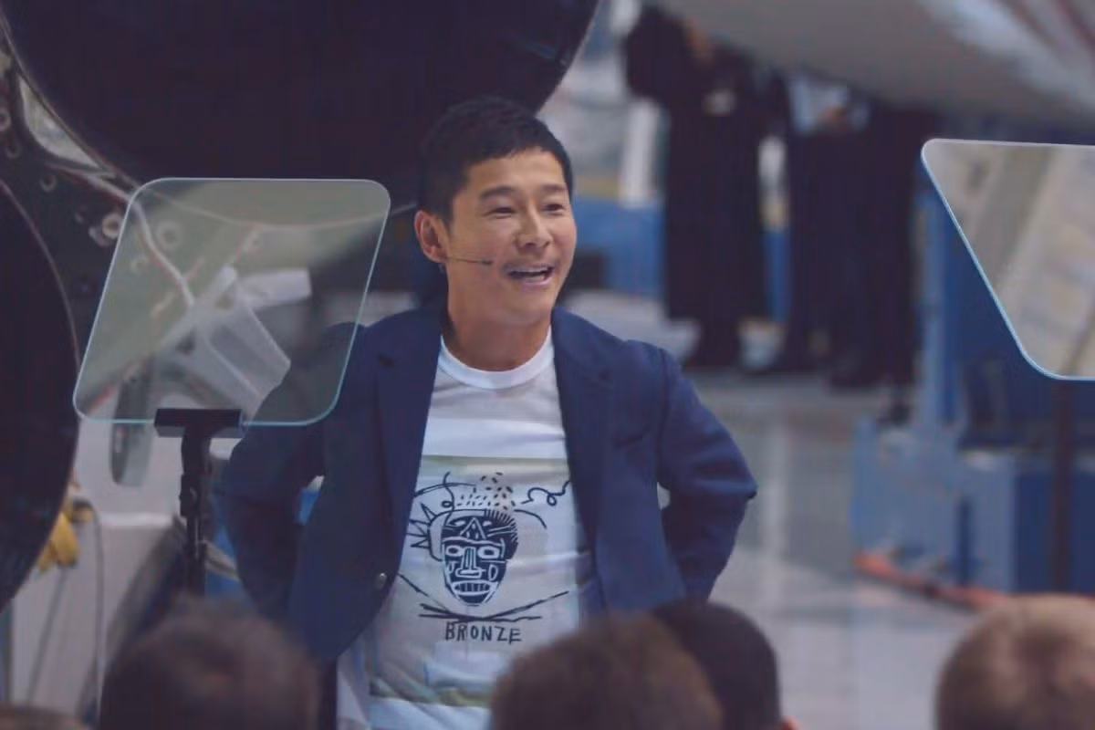 3 năm sau, Yusaku Maezawa dồn hết tiền tiết kiệm để chuyển sang mảng kinh doanh thời trang phục vụ nhu cầu của giới trẻ, đầu tư vào trang web Zozotown. Ảnh: The Verge.