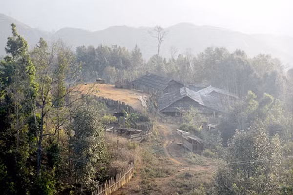 Thành lập từ năm 1988, bản Làng Sáng là một trong 6 bản đặc biệt khó khăn của xã Háng Đồng (Bắc Yên – Sơn La). Ảnh: VOV.