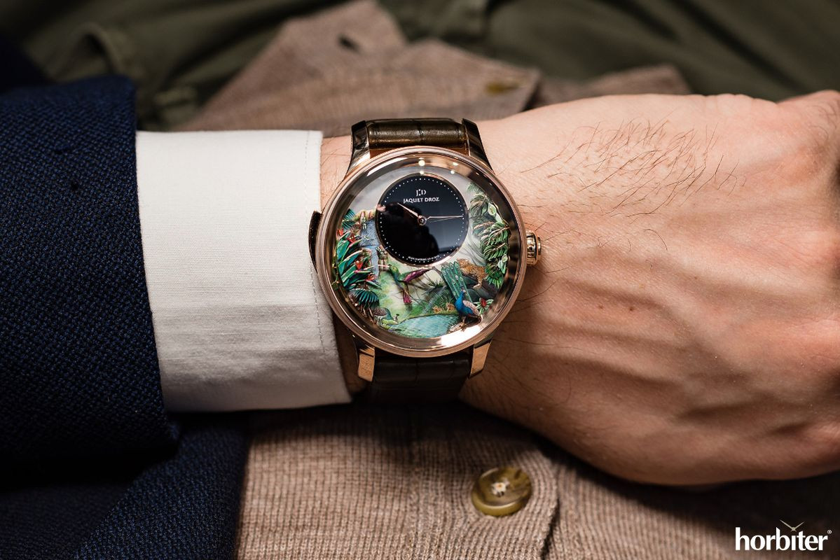 Theo hãng sản xuất, chỉ có 8 chiếc đồng hồ "Tropical Bird Repeater" phiên bản vàng hồng được sản xuất trên thế giới và chúng có chủ trước khi đến Việt Nam. Ảnh: Horbiter.