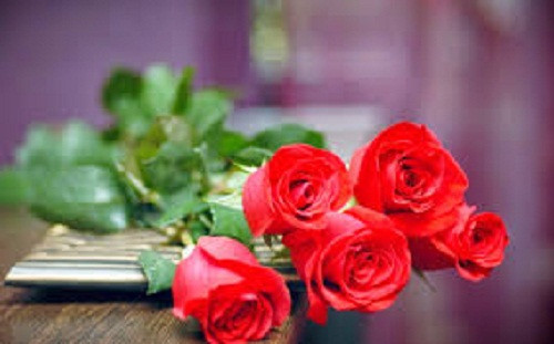 Chúng ta đã cùng vượt qua những khoảng thời gian khó khăn, em yêu. Anh chỉ muốn cho tất cả mọi người biết rằng: Em là duy nhất của anh. Anh yêu em rất nhiều.