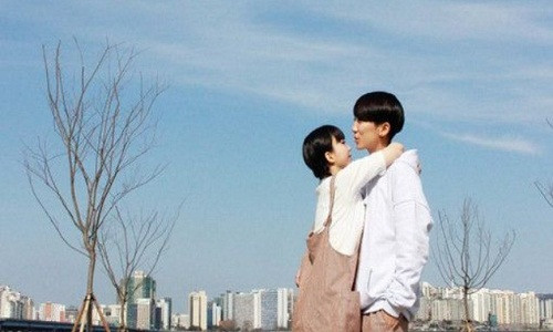 Mai Chi luôn ý thức về việc giữ gìn trinh tiết dành cho đêm tân hôn. (Ảnh minh họa).