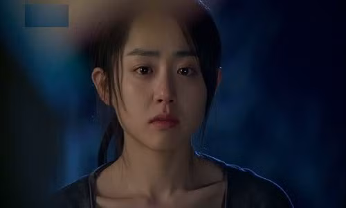 Vậy mà chỉ vì mình, mẹ lại chấp nhận cả đời không một lần được mang thiên chức ấy. (Ảnh minh họa)