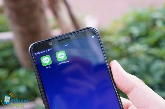 Oppo A83 được trang bị camera trước độ phân giải 8 megapixel, trong khi camera sau độ phân giải 13 megapixel khẩu độ f/2.0. Như vậy đây là thiết bị thứ hai trong danh sách, sau Xiaomi Redmi Note 5 chỉ có một camera đơn.