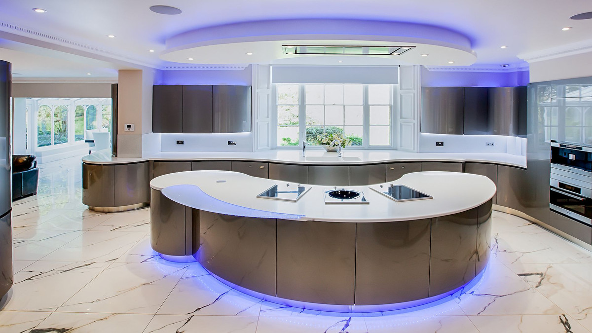 Một bộ phụ kiện phòng bếp tối tân có giá hơn 400.000 USD cũng là lựa chọn của giới tỷ phú nhân dịp 8/3. Ảnh: Most-expensive.