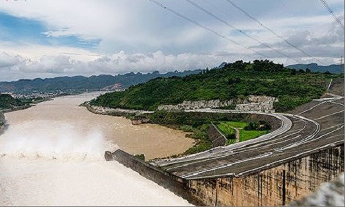 Chieu nay mo them cua xa day thu 3 cua ho Hoa Binh