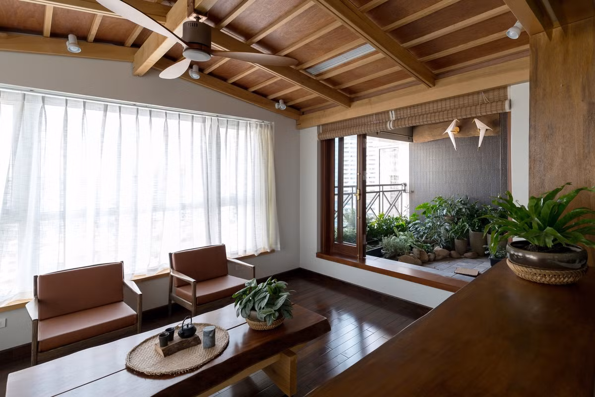 Theo yêu cầu của gia chủ, căn hộ chung cư được thiết kế để đảm bảo không gian sống ngập tràn ánh sáng.