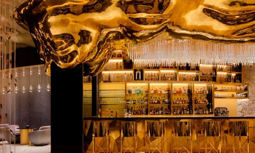 Khách sạn 7 sao có diện tích 1.790 m2 và được dát vàng 24 kara.