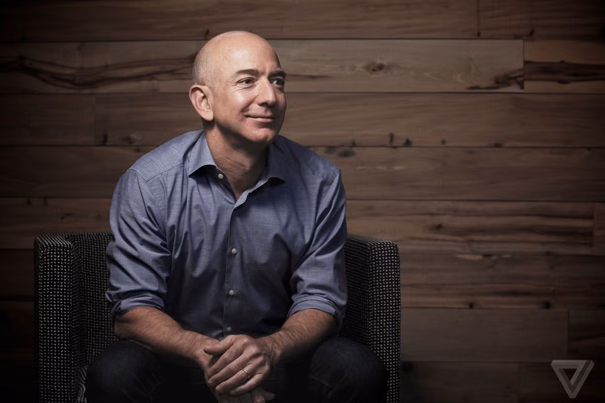 Với khối tài sản khổng lồ này, Jeff Bezos có tên trong danh sách 25 người sở hữu bất động sản nhất tại Mỹ. Ảnh: The Verge.