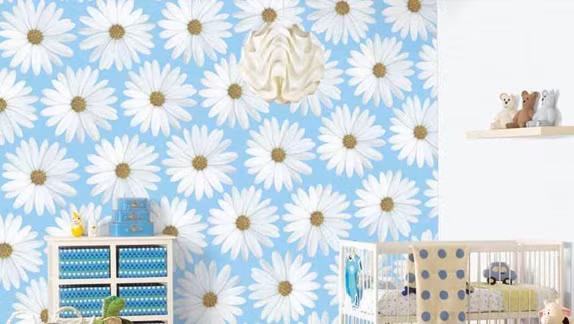 Giấy dán tường họa tiết hoa phá tan cơn nóng mua hè. Ảnh: Giaydantuongtphcm.