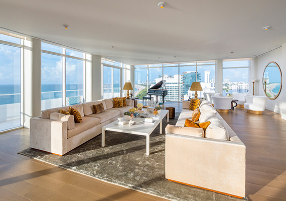 Căn hộ penhouse sang trọng của khách sạn Faena (Miami, Mỹ) có view đẹp, ngắm bình mình và hoàng hôn từ phía vịnh. Giá nghỉ tại đây 50.000 USD/đêm (1,1 tỷ đồng). Ảnh: The Real Deal.