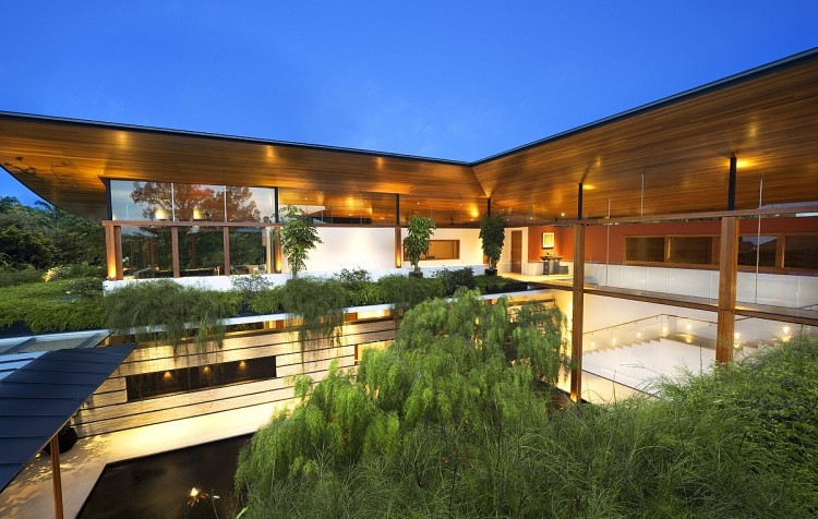 Điểm ấn tượng nhất là khu vườn trên mái.