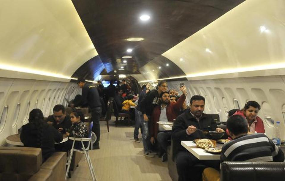 Runway 1 là một trải nghiệm thú vị đối với những người chưa bao giờ được ngồi trên máy bay.