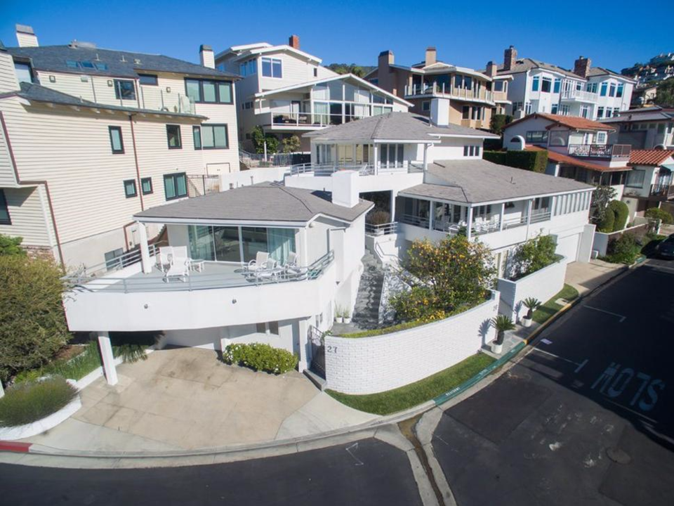 Tỷ phú Warren Buffett rao bán vì gần đây ít sử dụng sau khi vợ ông qua đời năm 2004. Nguồn ảnh: Business Insider.