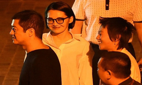 Lý Á Bằng và Hứa Tình trong buổi gặp mặt hôm 30/5.