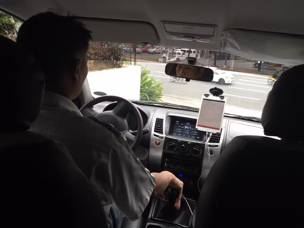 Khách hàng tại Philippines đánh giá cao dịch vụ của Uber khi cho rằng Uber tin cậy và cạnh tranh hơn các loại hình giao thông công cộng đã lỗi thời. Ảnh: Worldpress.