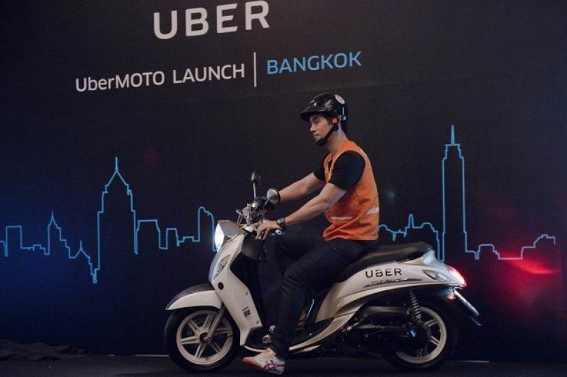 Ban đầu là dịch vụ xe taxi, đến năm 2016, Uber mở rộng sang dịch vụ xe máy hai bánh mang tên UberMoto tại thị trường Thái Lan, cạnh tranh với Grab. Ảnh: The Nation.