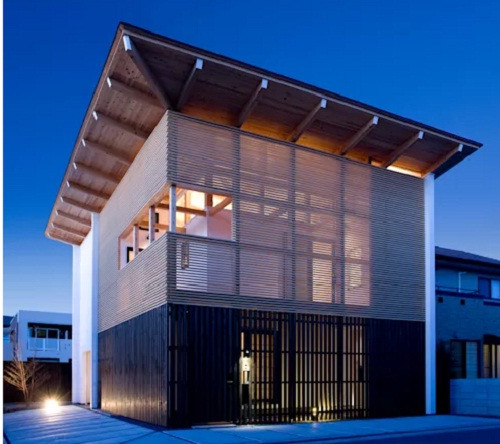 Mẫu nhà 2 tầng độc đáo, huyền ảo lung linh dưới ánh đèn.