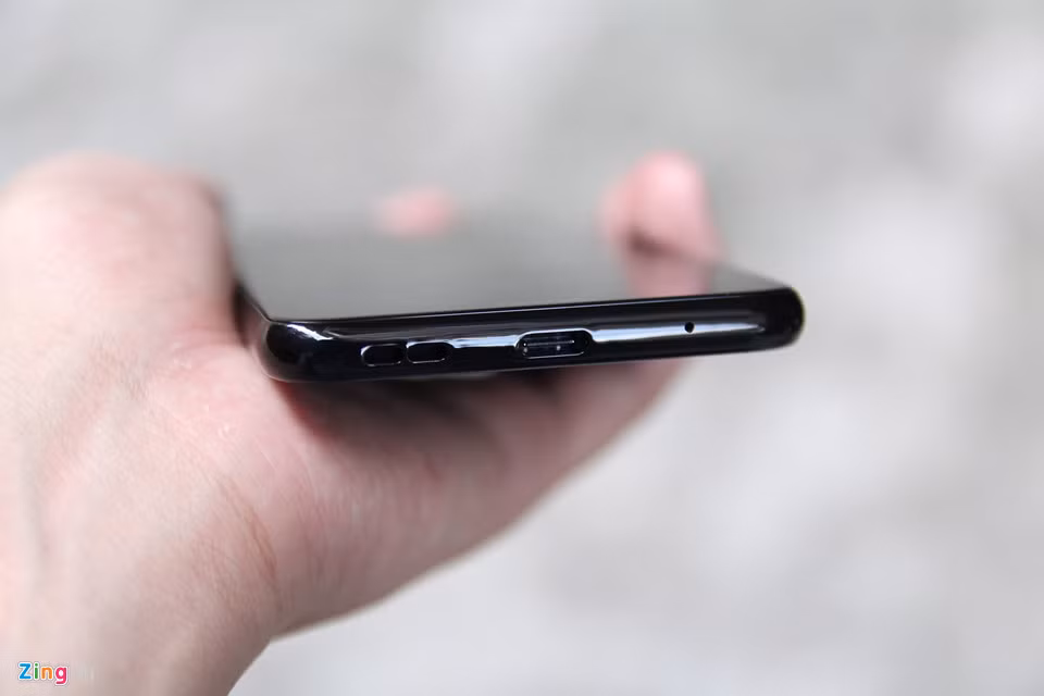 Về thông số cấu hình, Nokia X5 được trang bị chip xử lý MediaTek Helio P60, với 2 tùy chọn RAM 3/4 GB tương đương với bộ nhớ 32/64 GB cùng viên pin dung lượng 3.060 mAh.