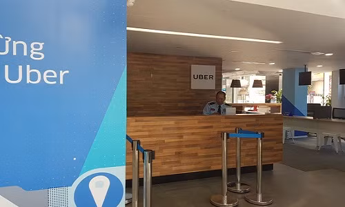 Dù đánh mất hiện diện thương hiệu tại thị trường Đông Nam Á, Uber vẫn tìm cho mình một kênh sinh lời mới từ khu vực này, đó là cổ phần Grab. Ảnh: Hiếu Công.