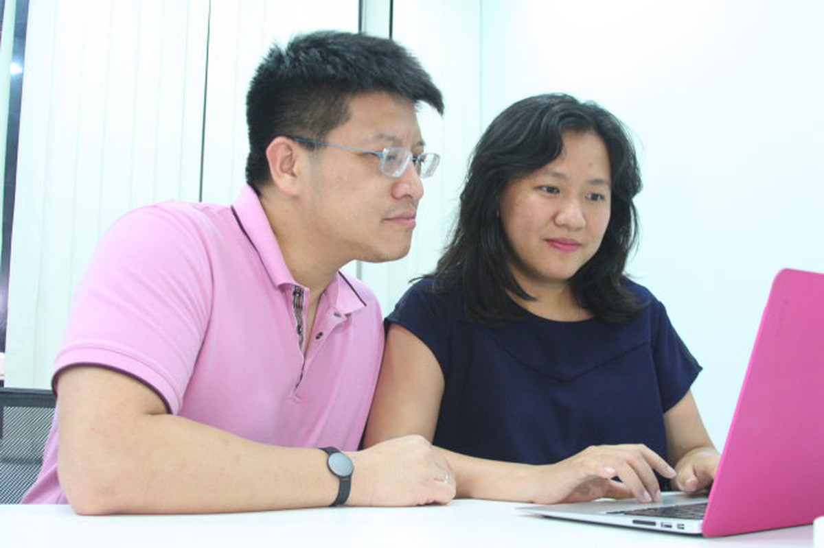 Năm 2012, ông Sơn thành lập Misfit Wearables - công ty chuyên chế tạo các thiết bị y tế và dụng cụ thể dục. Ảnh: HTV9.