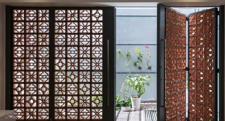 Từng xuất hiện trong các công trình kiến trúc cổ, gạch bông gió tiếp tục gây sốt trong xu hướng thiết kế kiến trúc ngày nay. Ảnh: Gachthienha.