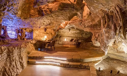 Với hướng nhìn ra thung lũng tại bang Arkansas, khách sạn Beckham Creek được xem là một trong những nơi đặc biệt nhất thế giới.