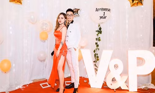 Vỹ và người yêu.