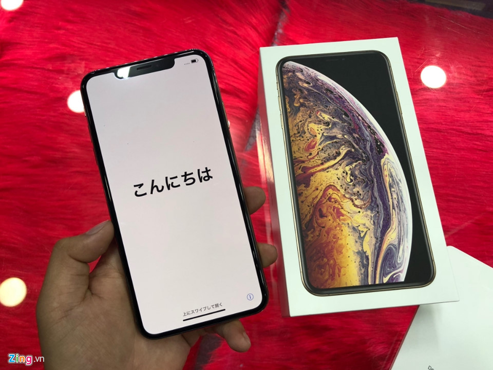 Đến 9h sáng mai (theo giờ Việt Nam), Apple mới bắt đầu bán iPhone mới nên thiết bị chưa thể kích hoạt vào lúc này.