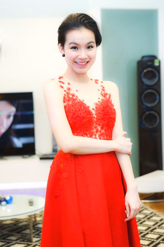 Gương mặt cô vẫn đẹp, phom người vẫn chuẩn