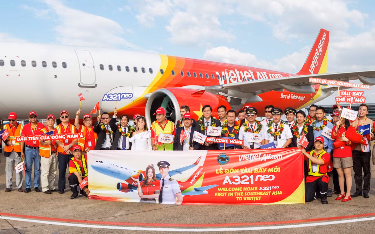 A321neo là chiếc máy bay mới thứ 17 mà hãng nhận trong năm 2017 từ Airbus. Ảnh: Vietjet.