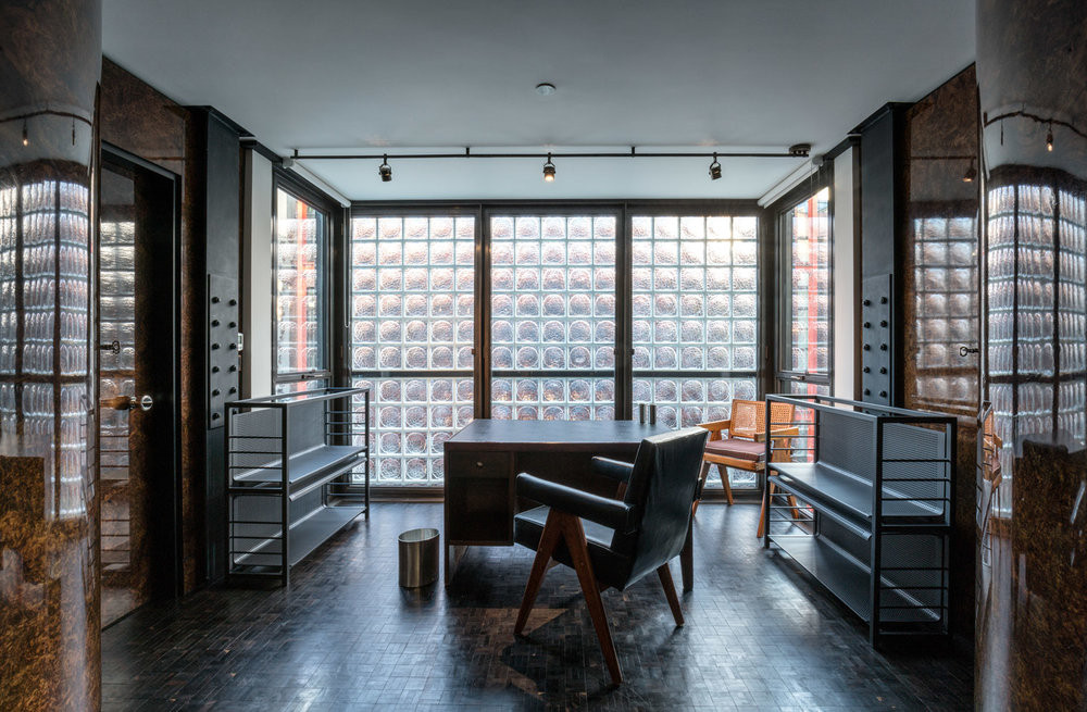 Góc làm việc theo phong cách cổ điển.