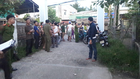 Phat hien thi the nguoi dan ong chet nhieu ngay trong ngoi nha cap 4-Hinh-2