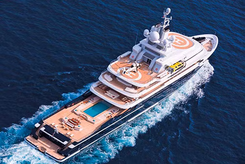 Ngoài ra du thuyền còn được trang bị hệ thống chống tên lửa, một tàu lặn mini và một bể bơi 20 mét lớn nhất thế giới. Ảnh: Superyacht Times