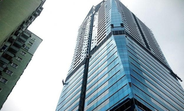 Tuy nhiên, do thiếu vốn trong quá trình triển khai nên HUD Tower không thể hoàn thiện đúng kế hoạch. Ảnh: Dothi.