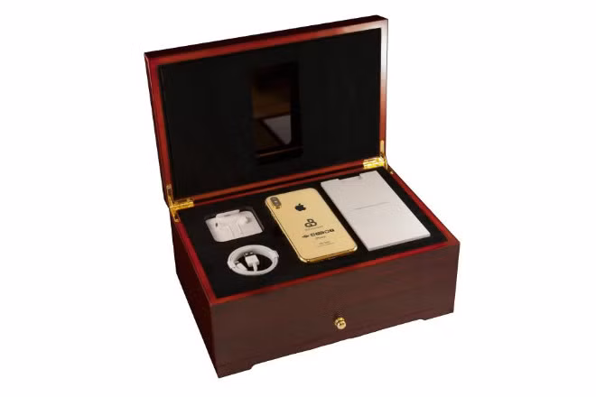 NÓNG: iPhone XS vàng ròng gần 3 tỷ đồng cho giới siêu giàu - Hình 3 NONG: iPhone XS vang rong gan 3 ty dong cho gioi sieu giau-Hinh-3