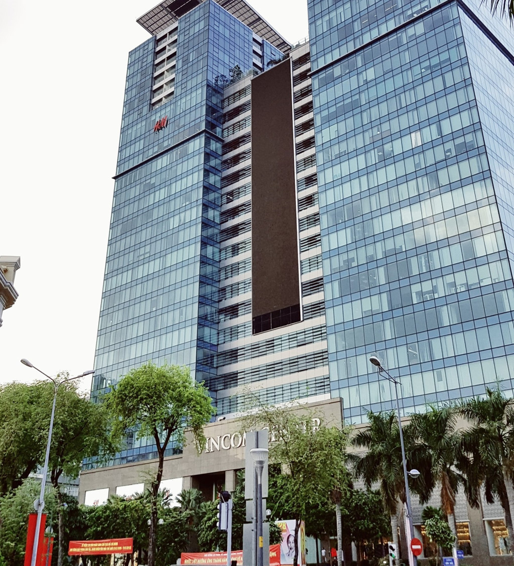 Hệ thống nước nóng của tòa nhà sử dụng năng lượng mặt trời, đảm bảo không gây ô nhiễm môi trường. Ảnh: Zing.