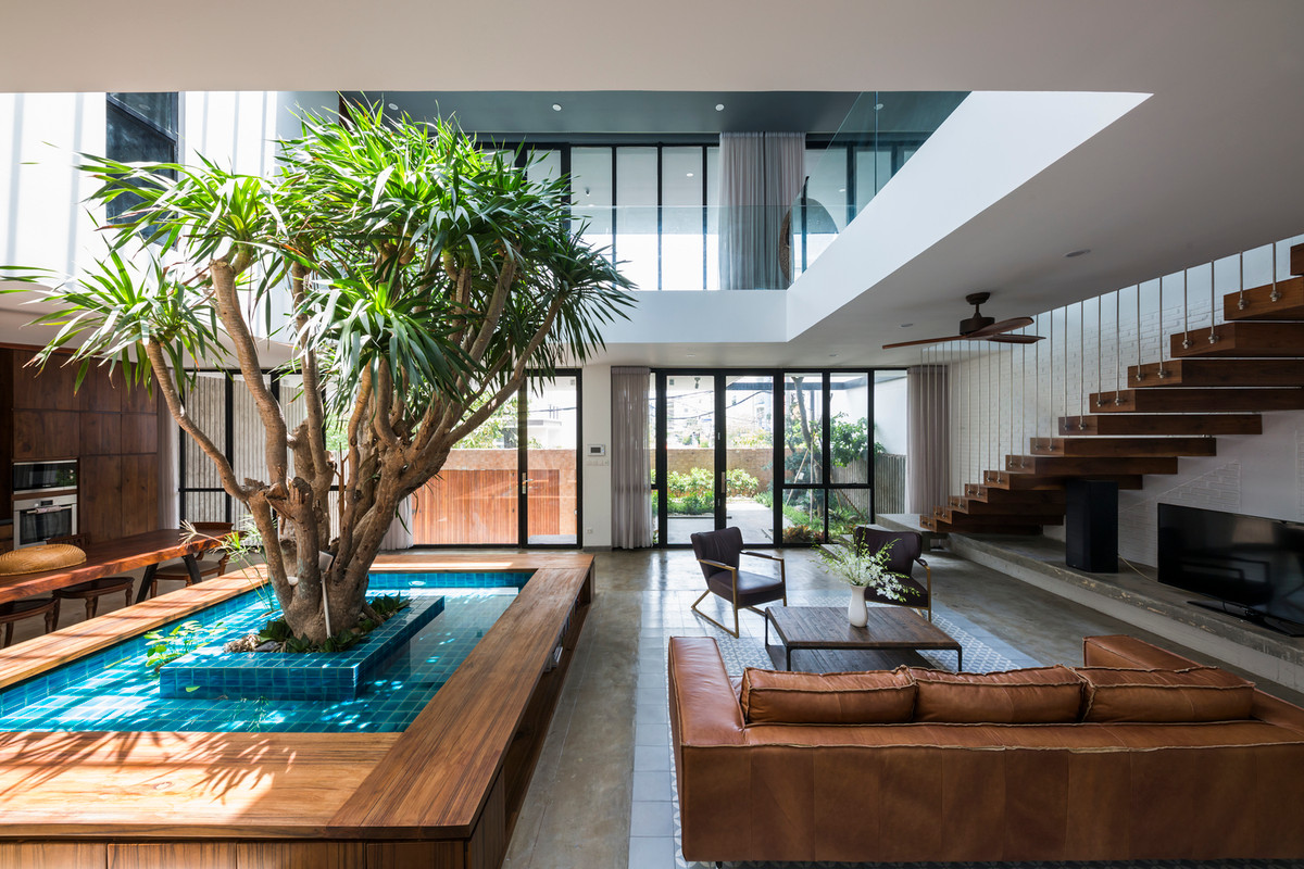 Phần còn lại của công trình tập trung cho những không gian mở và các cửa nhìn ra thành phố.