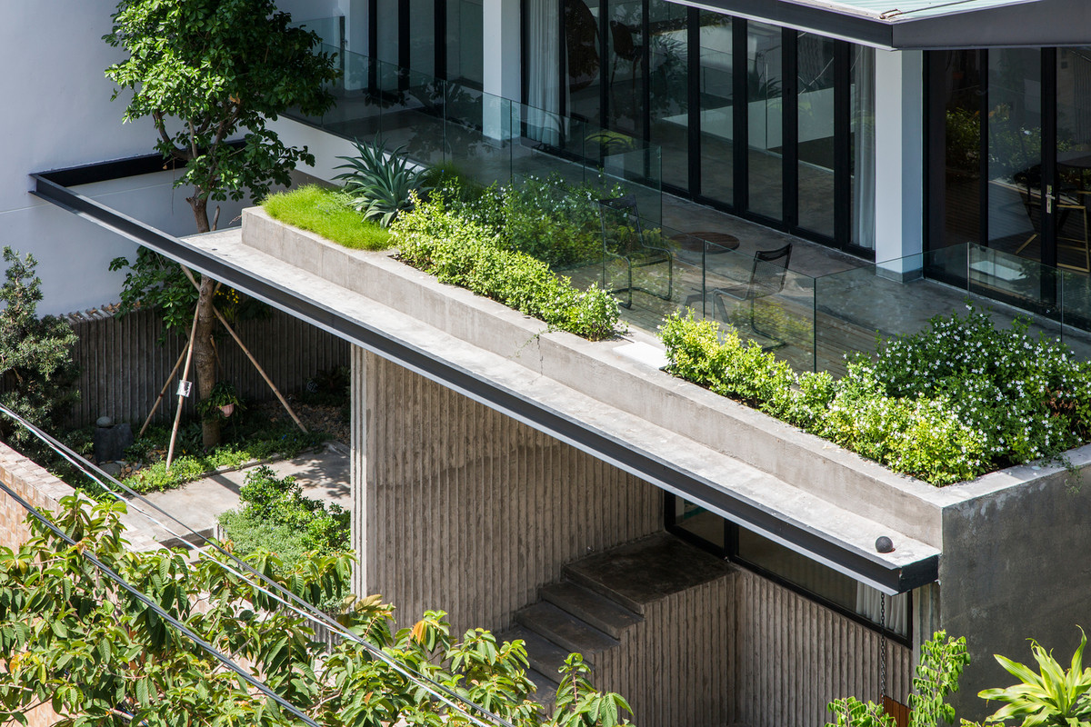 Cây xanh như một phần không thể thiếu trong ngôi biệt thự hiện đại.