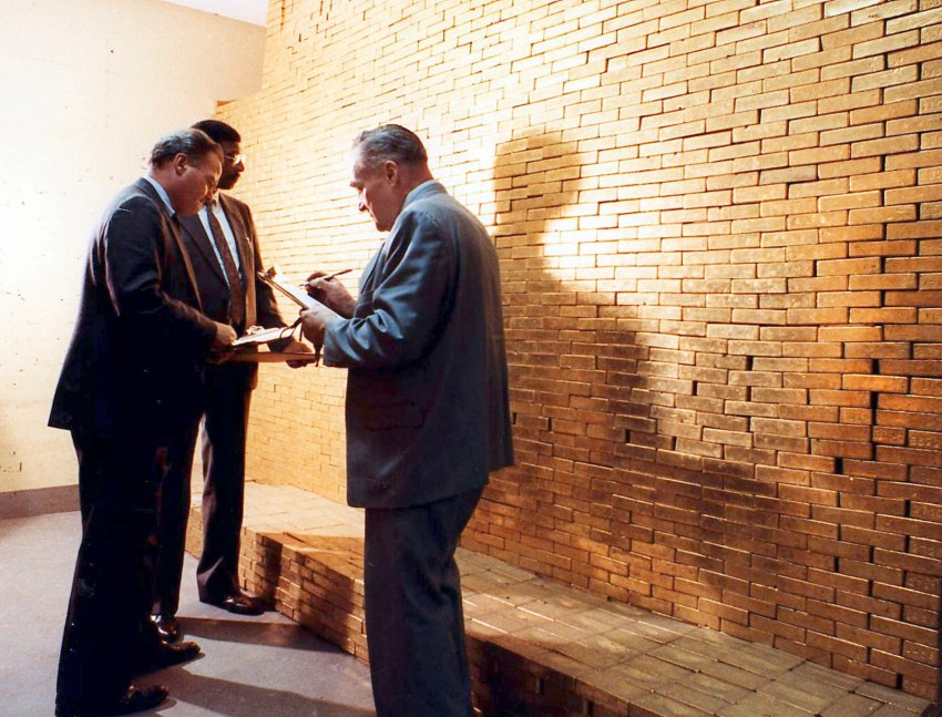 Fort Knox cất trữ khoảng 147,3 triệu ounce vàng (tương đương với 4.570 tấn) với tổng trị giá hơn 280 tỷ USD. Ảnh: Silver.