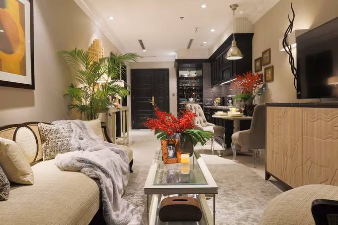 Phòng khách nhỏ nhưng tiện nghi.