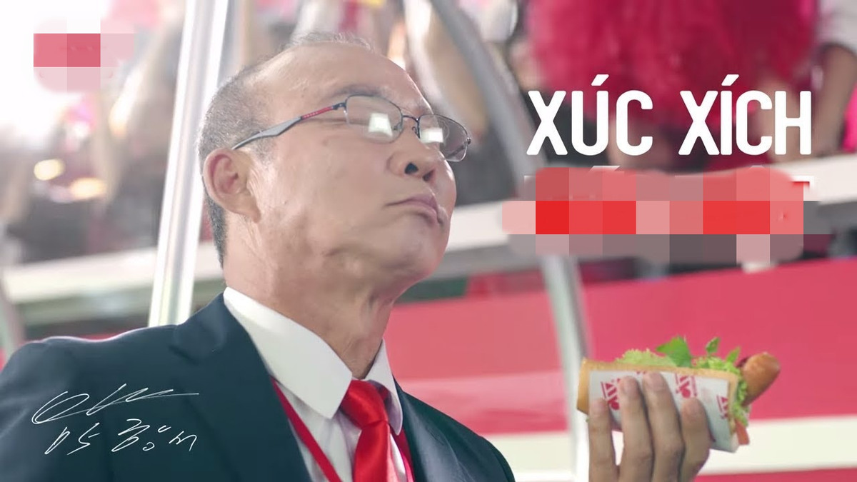 Tiền cho mỗi show quảng cáo của chiến lược gia người Hàn Quốc khoảng 300 triệu won (tương đương 270.000 USD) cho hợp đồng 6 tháng và 500 triệu won (450.000 USD) đối với hợp đồng 1 năm. Ảnh: Youtube.