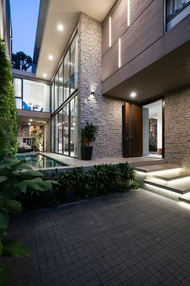 Các không gian đều mở ra khoảng cây xanh, hồ nước và thông gió tự nhiên.