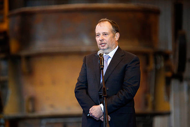 Năm 1992, sau khi Liên Xô tan rã, tỷ phú Vladimir Lisin chuyển đến Moscow và bắt đầu xuất khẩu kim loại. Ảnh: Getty Images.