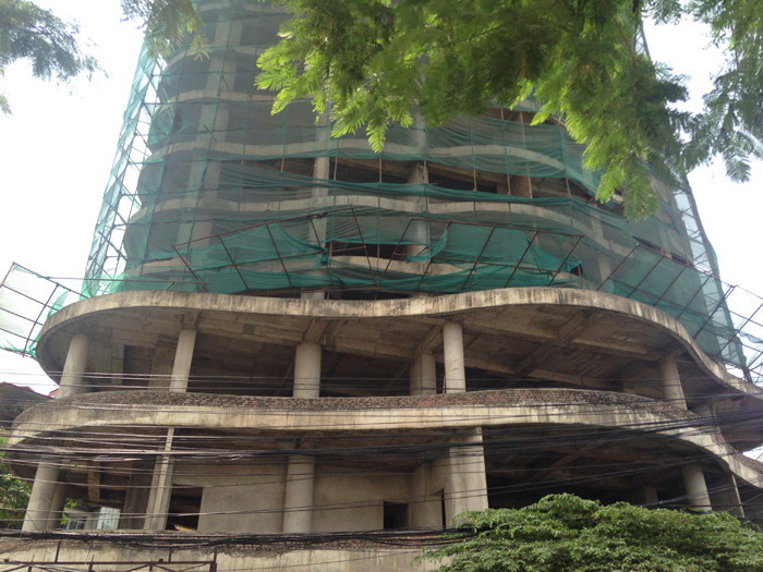 Dự án do Tổng Công ty Đầu tư và phát triển nhà Hà Nội (HANDICO) làm nhà thầu thi công xây lắp, được khởi công từ năm 2010, nhân dịp kỷ niệm 1.000 năm Thăng Long - Hà Nội. Ảnh: Vietnamnet.