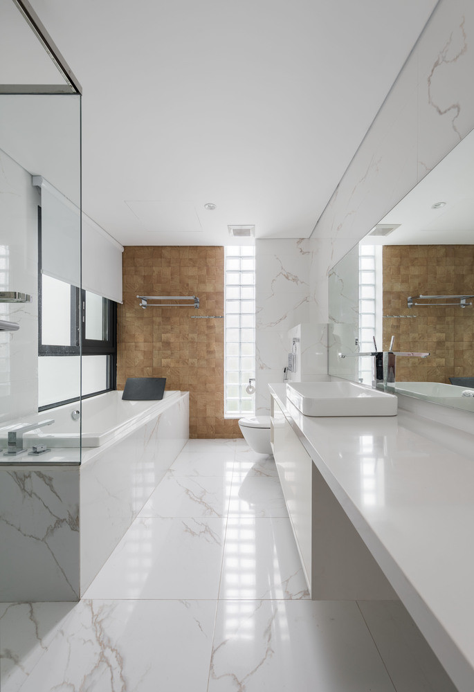 Một phòng tắm sang trọng khác bên trong biệt thự 4 tầng. Nguồn ảnh: Thienthach.