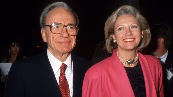 Năm 1999, tỷ phú Mỹ Rupert Murdoch - Ông trùm của ngành truyền thông Mỹ phải trả 1,7 tỷ USD để chia tay với người vợ thứ hai. Một khoản tiền được xem là đắt nhất lịch sử lúc bấy giờ. Ảnh: ViralTide.