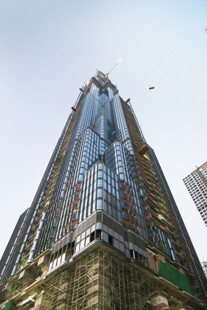 Tòa nhà được xây dựng ở Tân Cảng, quận Bình Thạnh, ven sông Sài Gòn, cao 461,5 m, gồm 81 tầng. Ảnh: Youtube.