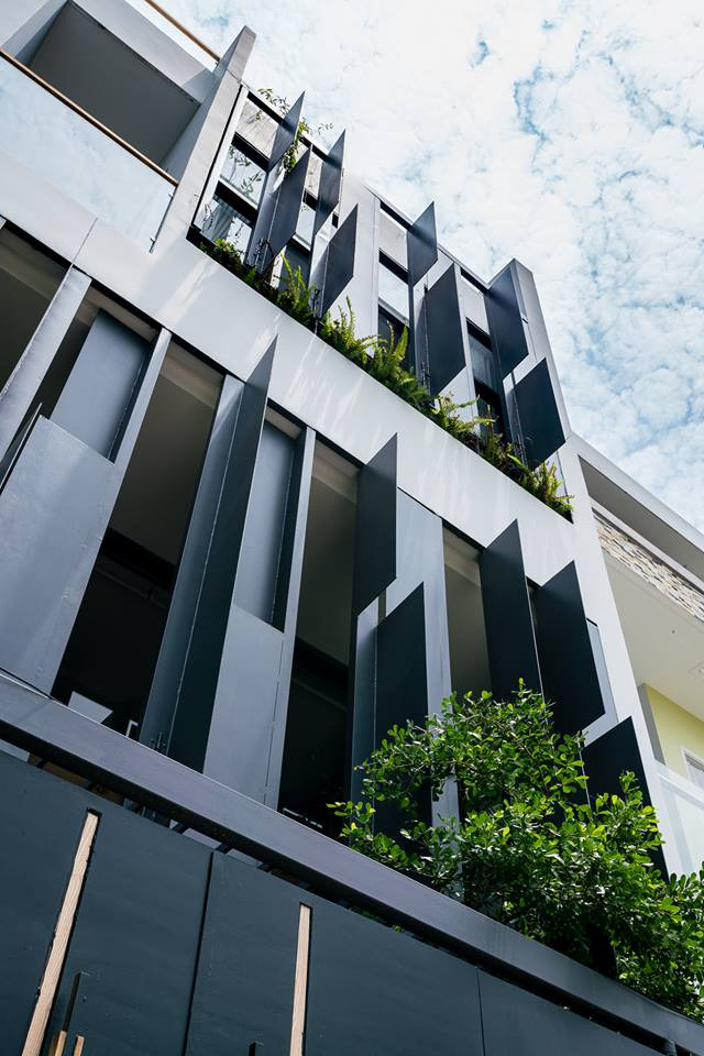 Cây xanh được trồng xen kẽ tạo điểm nhấn lạ mắt.