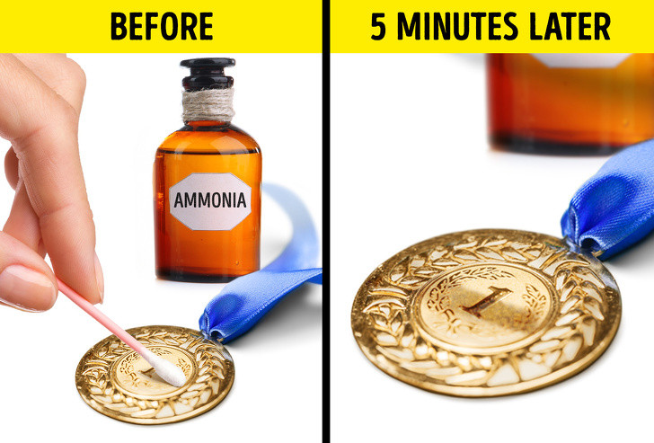 Khi tương tác với hầu hết các kim loại, amoniac làm cho bề mặt bị thâm đen. Tuy nhiên, điều đó không xảy ra khi tiếp xúc với bạch kim.